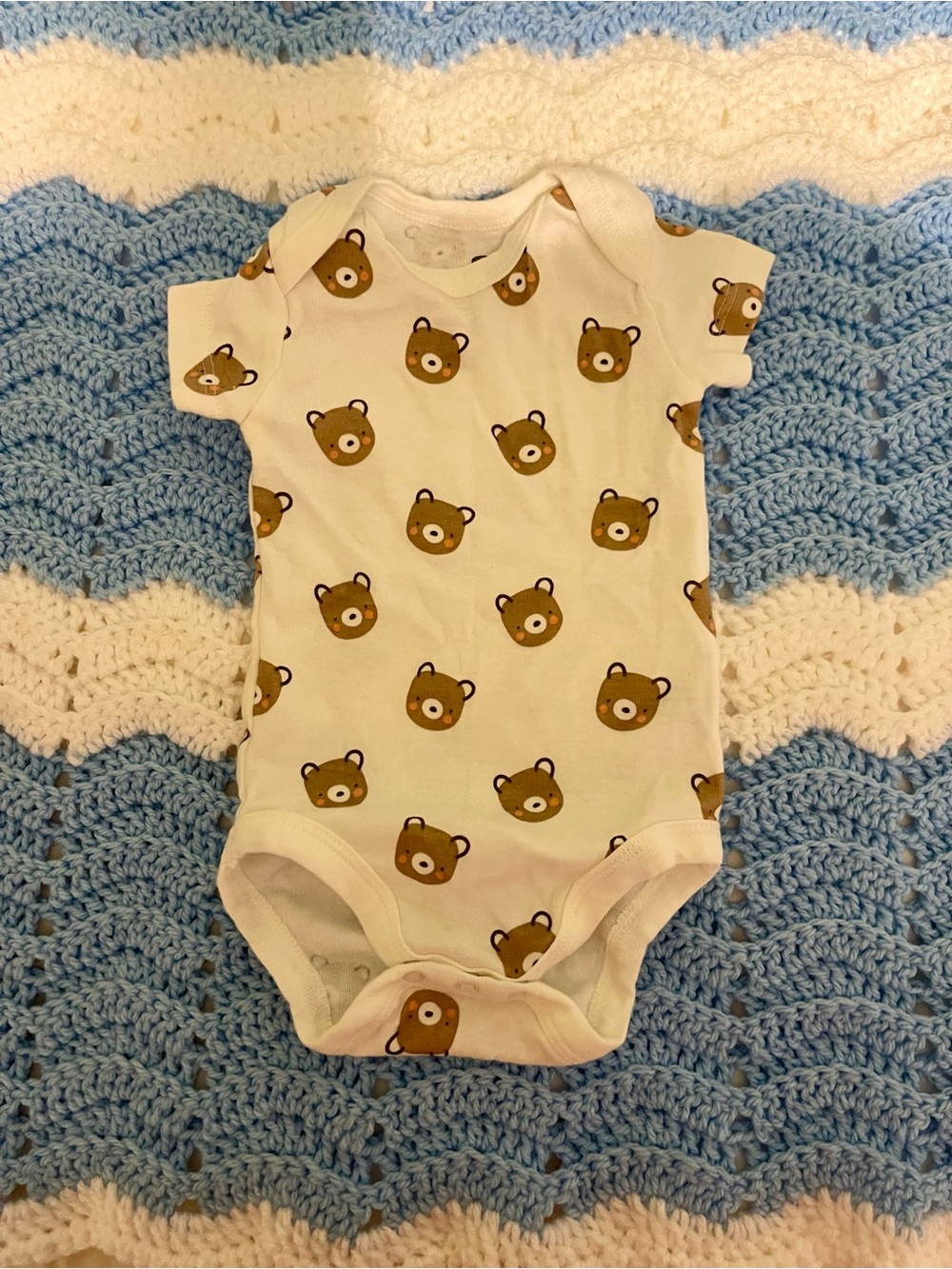 Bear Print Baby One-Piece Bodysuit - White and Brown